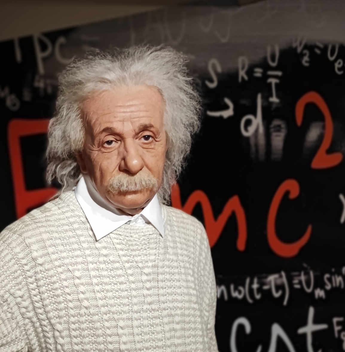 25. November 1915 Albert Einstein präsentiert Relativitätstheorie